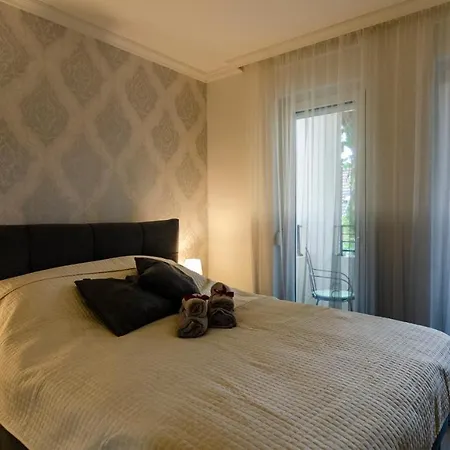 Mdb Lux Apartament *